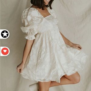 Henly LA VIE EN ROSE MINI dress